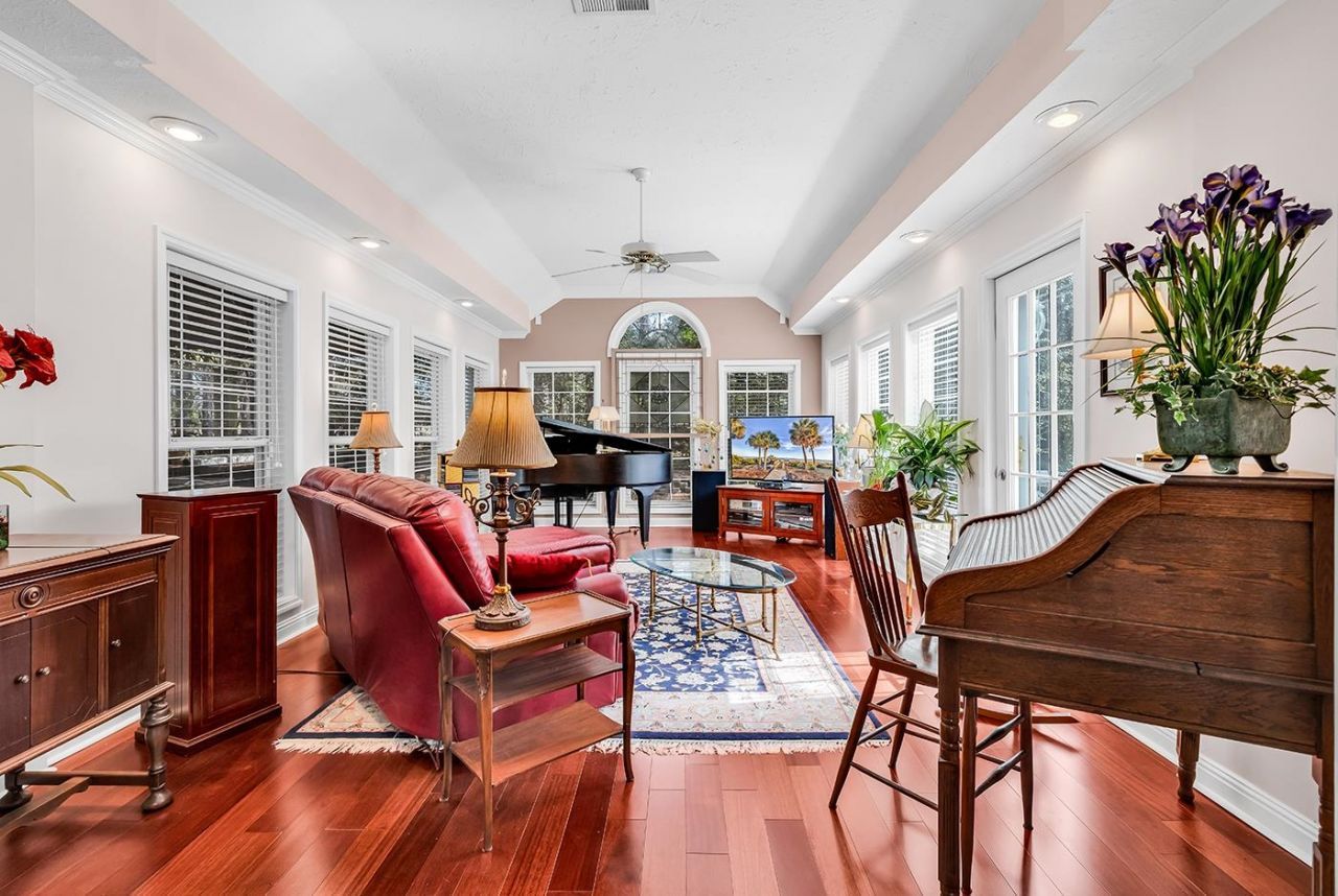 3026 Cedar Creek Run Photo 10