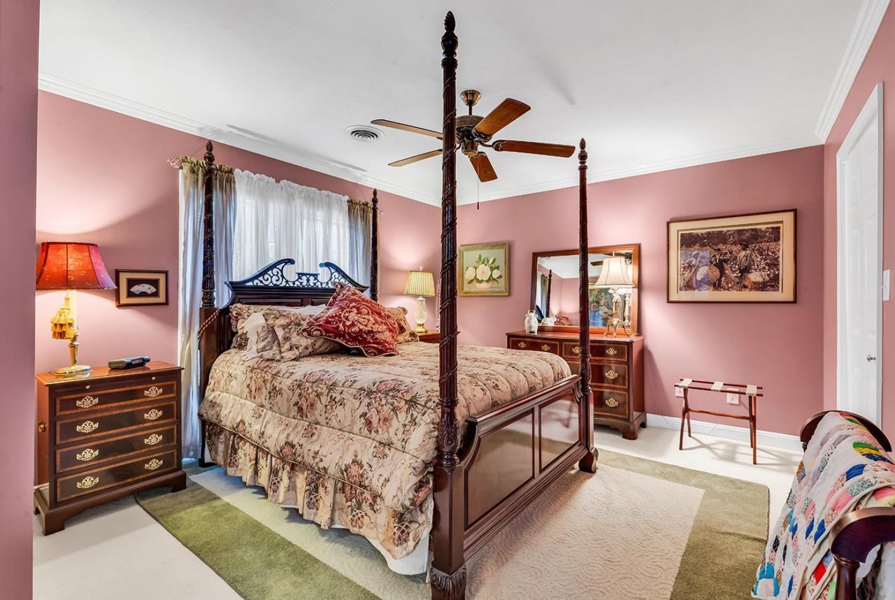 3026 Cedar Creek Run Photo 8