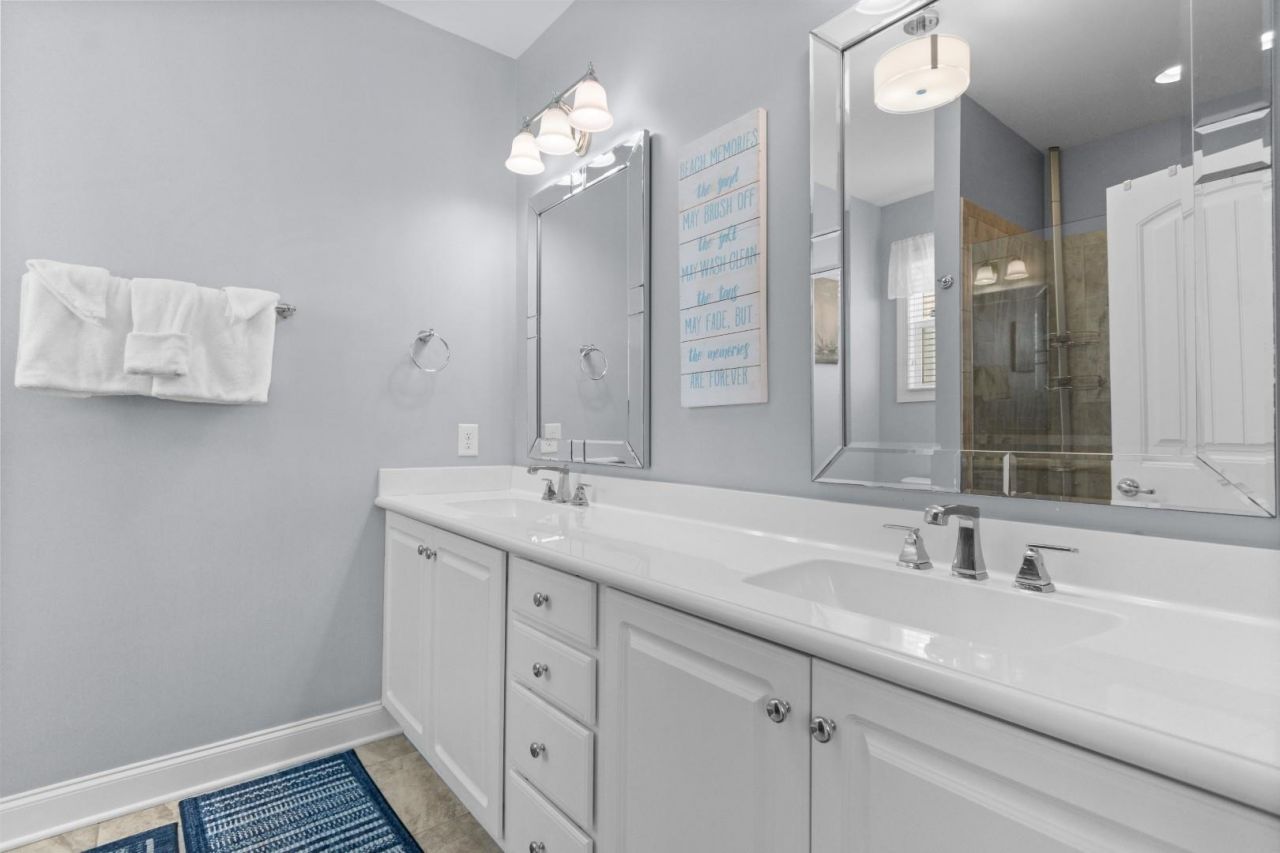 5301 Sea Coral Way Photo 17