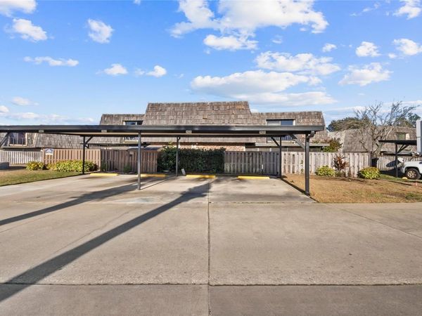 2920 PECAN AVENUE, LEESBURG, FL 34748