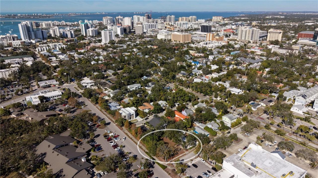 654 Lafayette Court, Sarasota, FL 34236 Photo