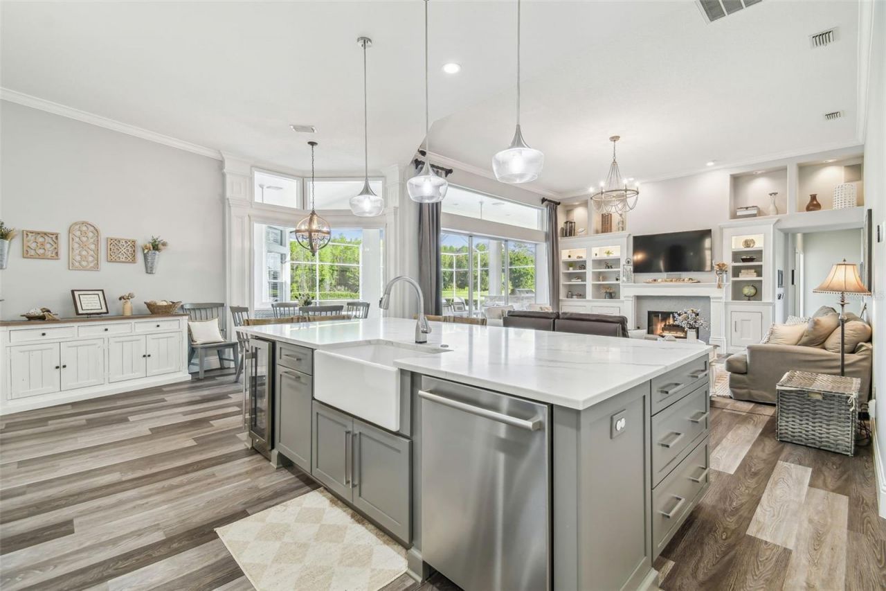 9105 Woodridge Run Drive, Tampa, FL 33647 Photo