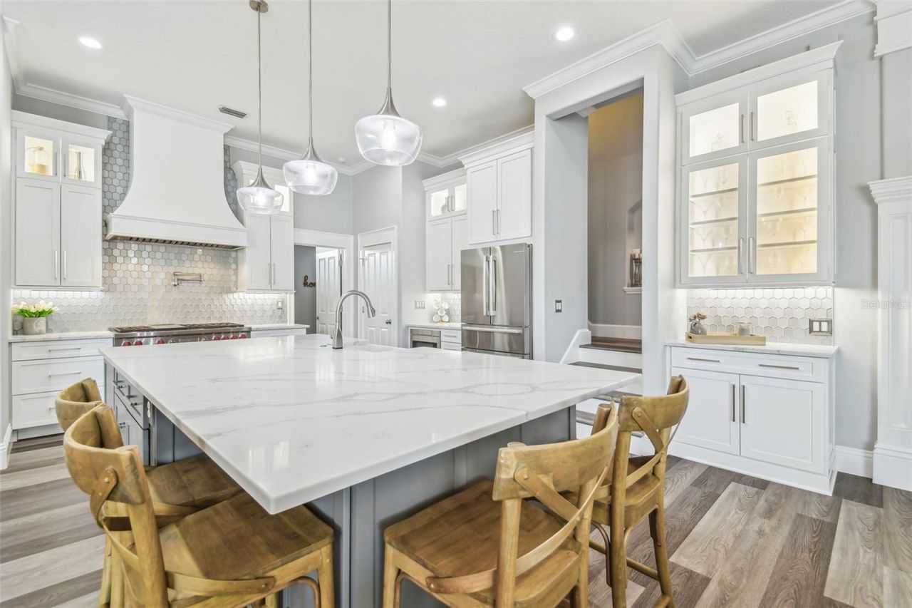 9105 Woodridge Run Drive, Tampa, FL 33647 Photo