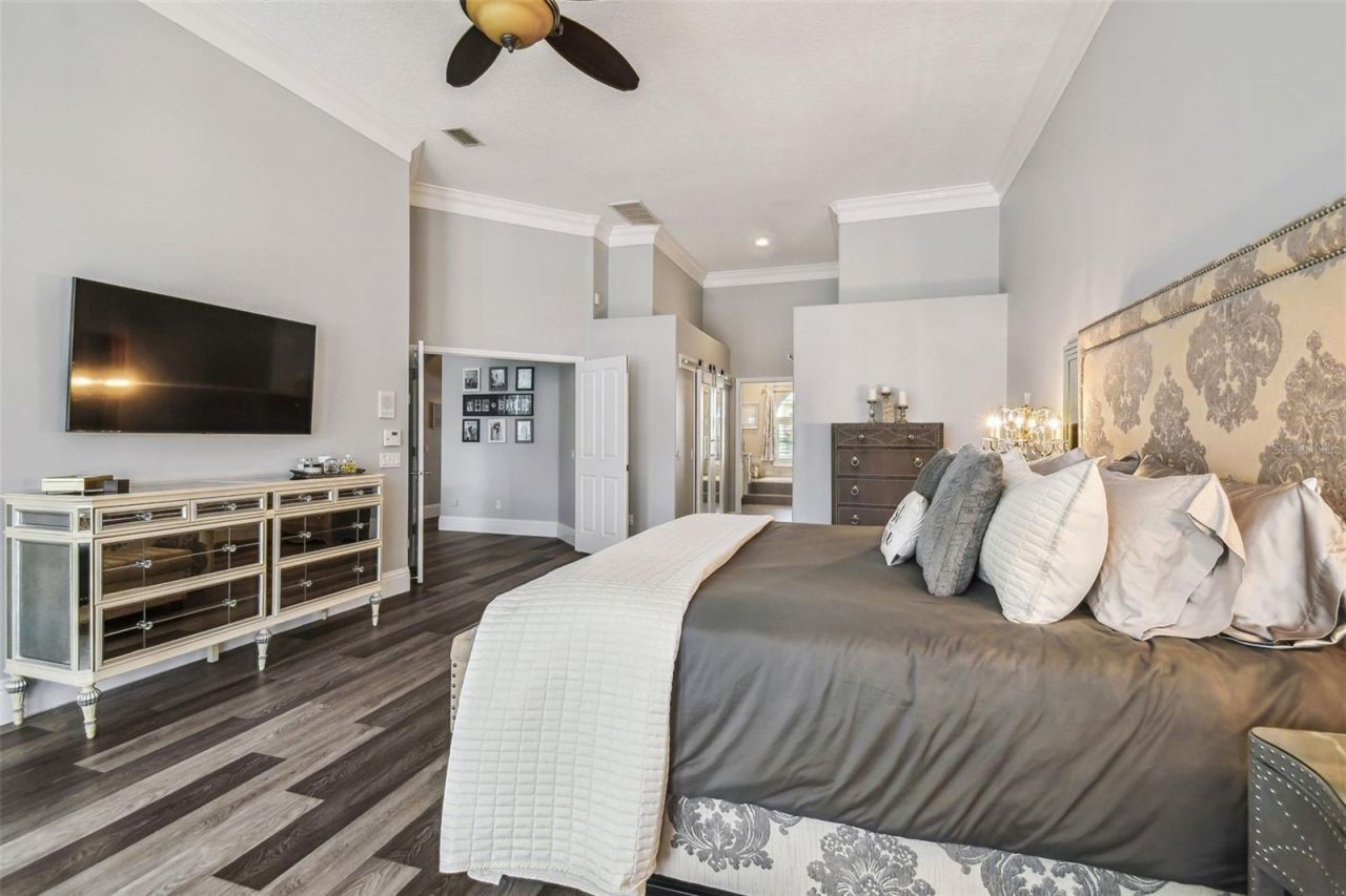 9105 Woodridge Run Drive, Tampa, FL 33647 Photo