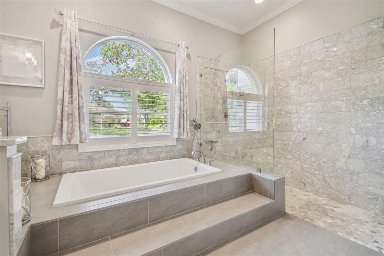 9105 Woodridge Run Drive, Tampa, FL 33647 Photo