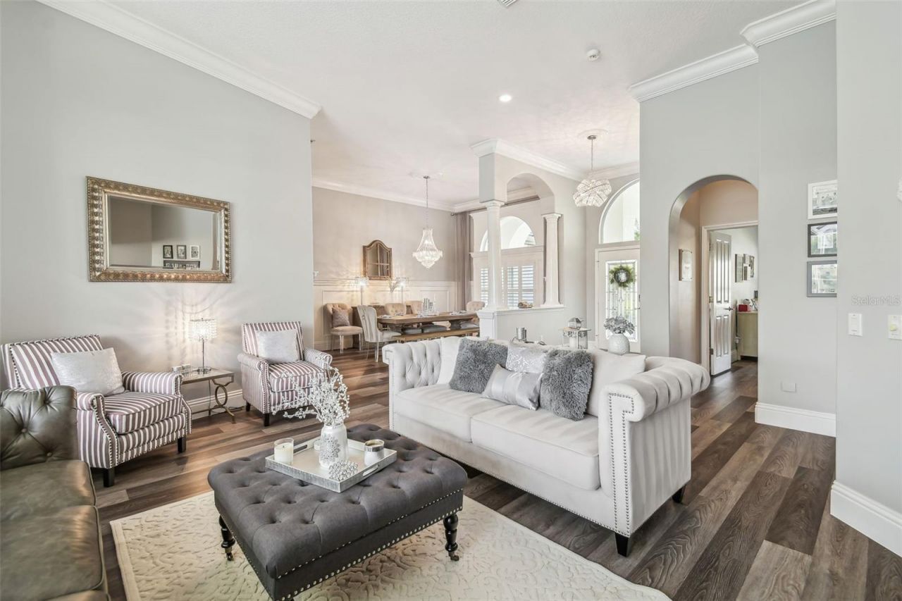 9105 Woodridge Run Drive, Tampa, FL 33647 Photo