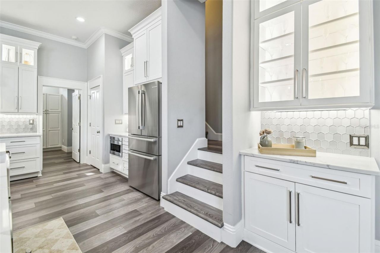 9105 Woodridge Run Drive, Tampa, FL 33647 Photo