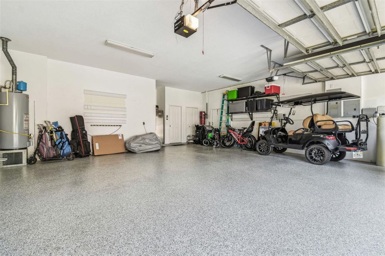 9105 Woodridge Run Drive, Tampa, FL 33647 Photo