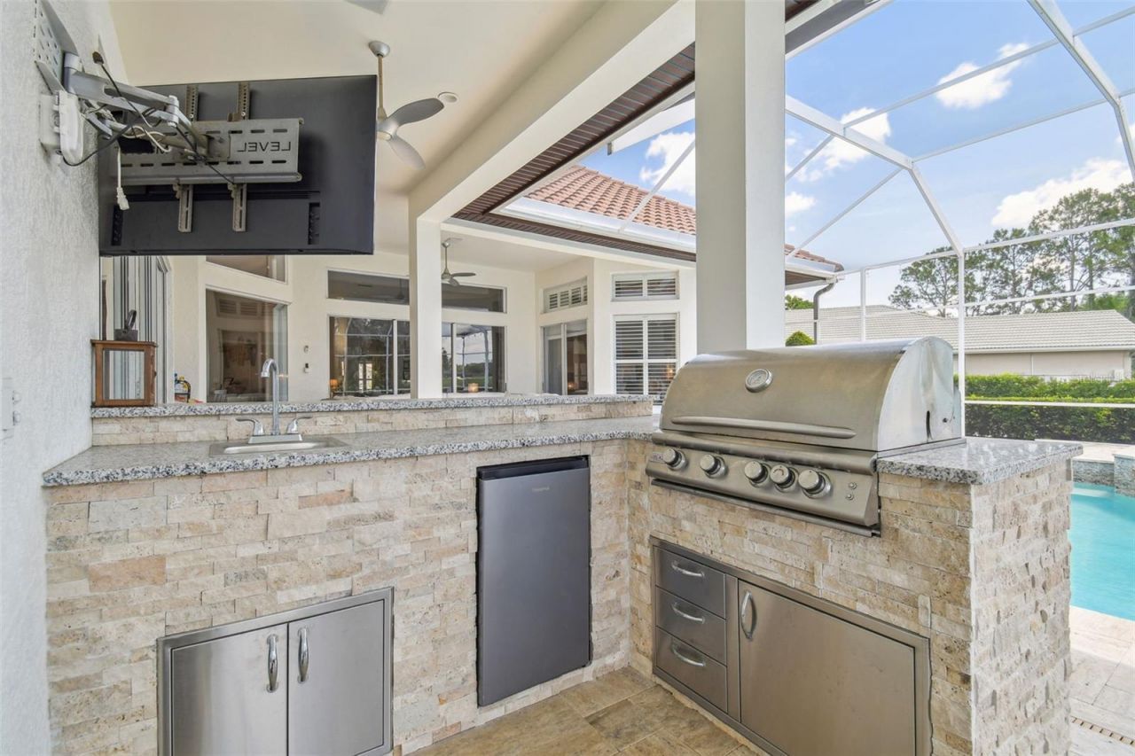 9105 Woodridge Run Drive, Tampa, FL 33647 Photo