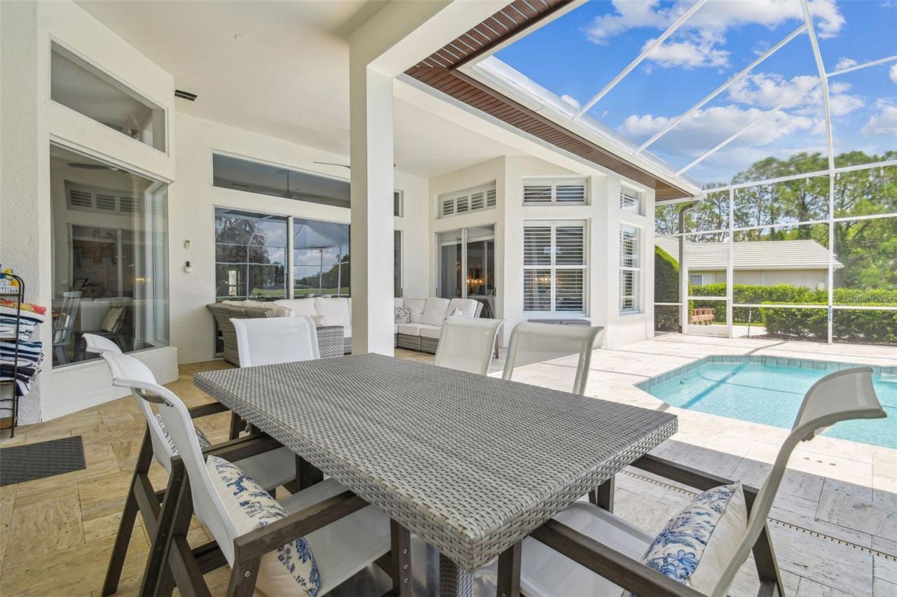 9105 Woodridge Run Drive, Tampa, FL 33647 Photo