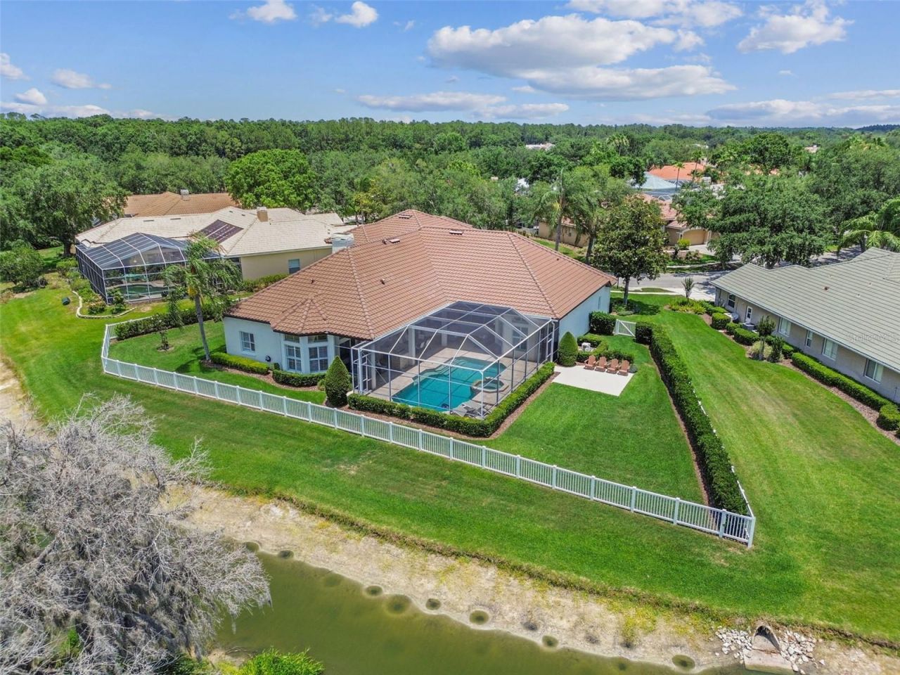 9105 Woodridge Run Drive, Tampa, FL 33647 Photo