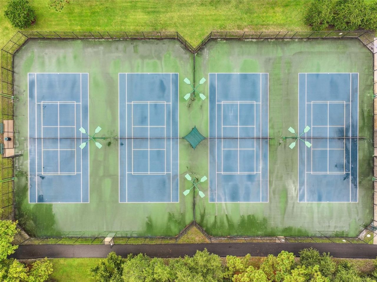 9105 Woodridge Run Drive, Tampa, FL 33647 Photo