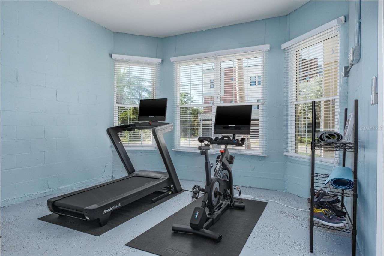 1700 Oyster Point Way, Palm Harbor, FL 34683 Photo