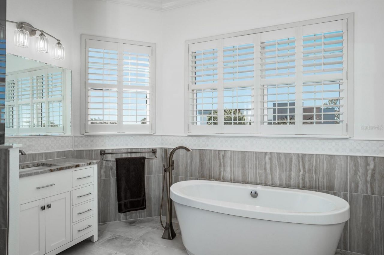 1700 Oyster Point Way, Palm Harbor, FL 34683 Photo