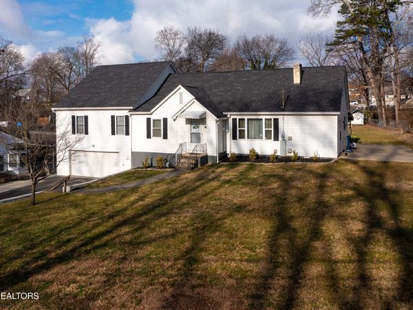 415 Victor Drive, Knoxville, TN 37912