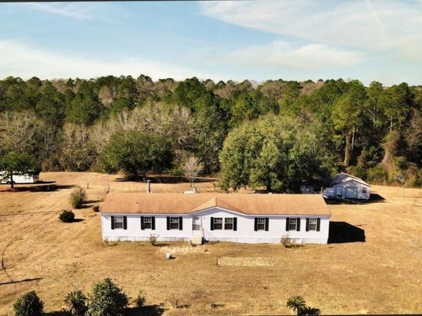 26230 Longvue Drive, Picayune, MS 39466