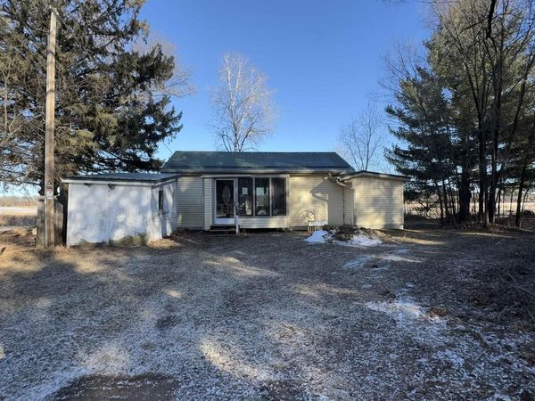 W5774 Island Drive, Endeavor, WI 53930