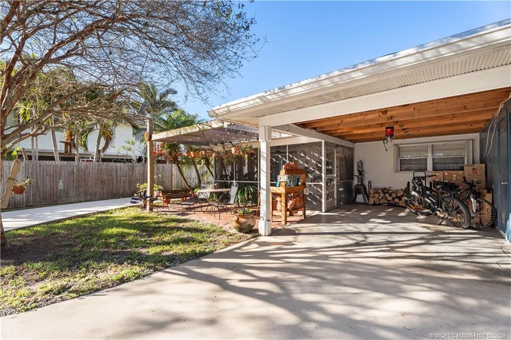 900 NW 11th Terrace, Stuart, FL 34994 Photo