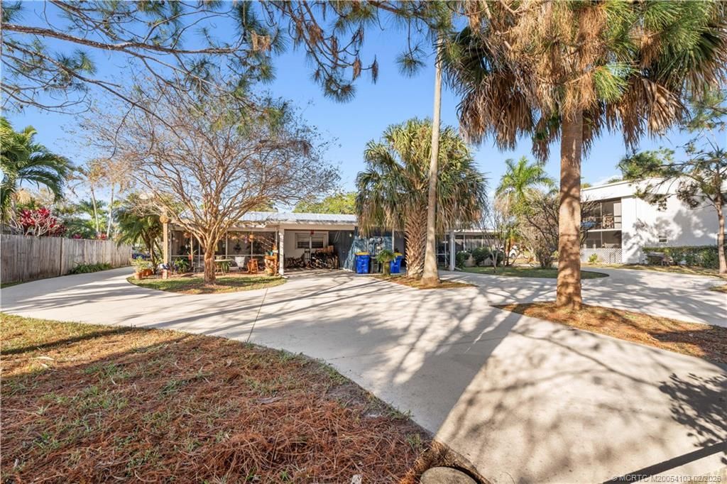 900 NW 11th Terrace, Stuart, FL 34994 Photo