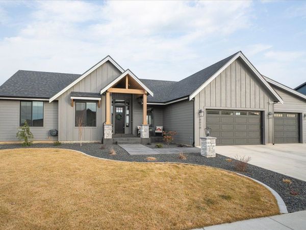 8616 N Molly St, Spokane, WA 99208