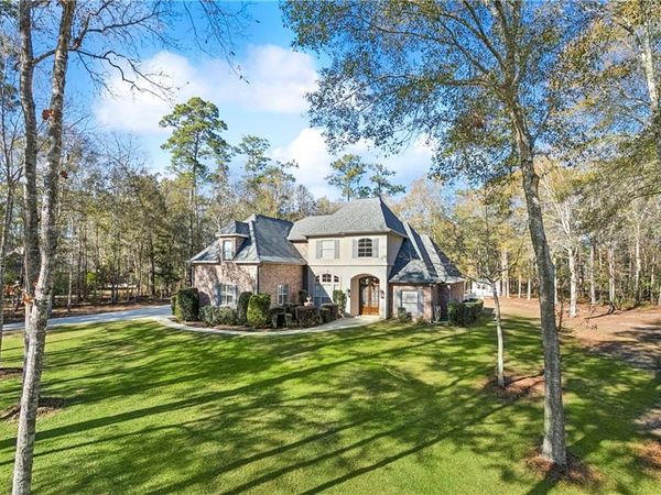 360 BLACK RIVER Drive, Madisonville, LA 70447