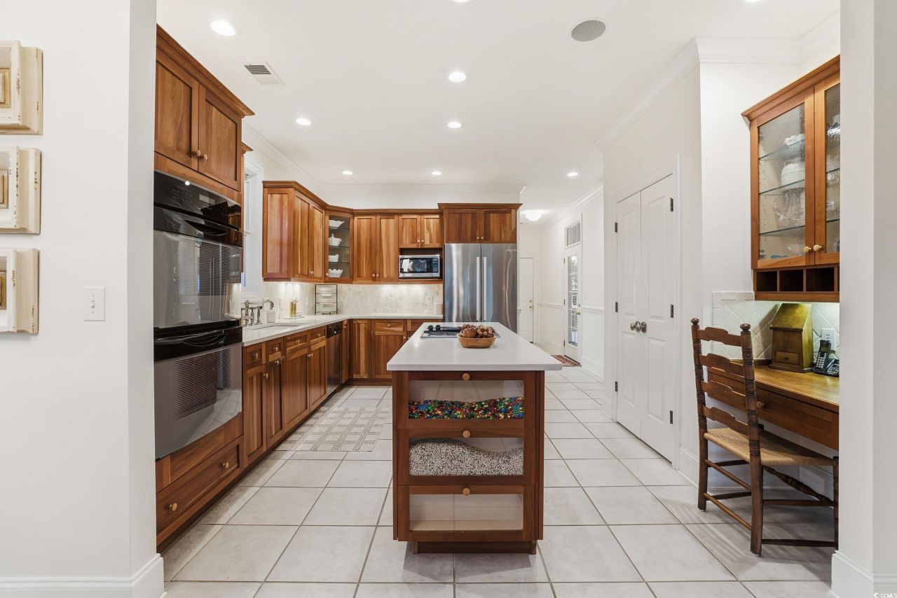 973 Doral Dr. Photo 15