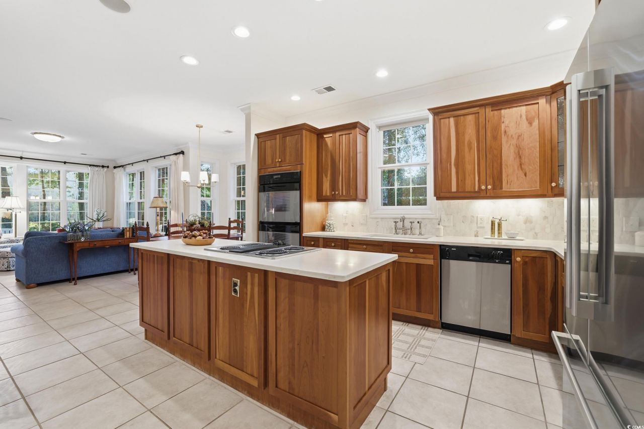 973 Doral Dr. Photo 17