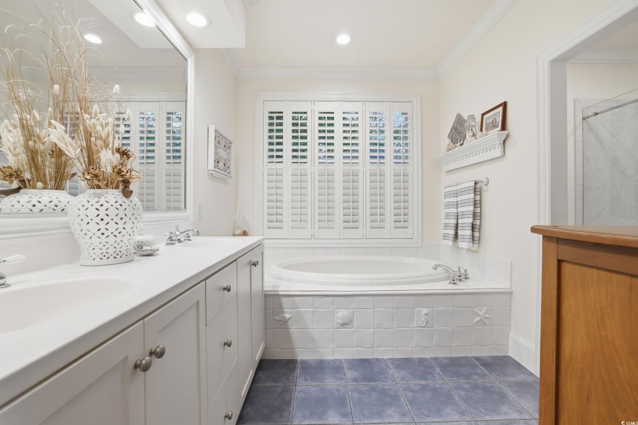 973 Doral Dr. Photo 24