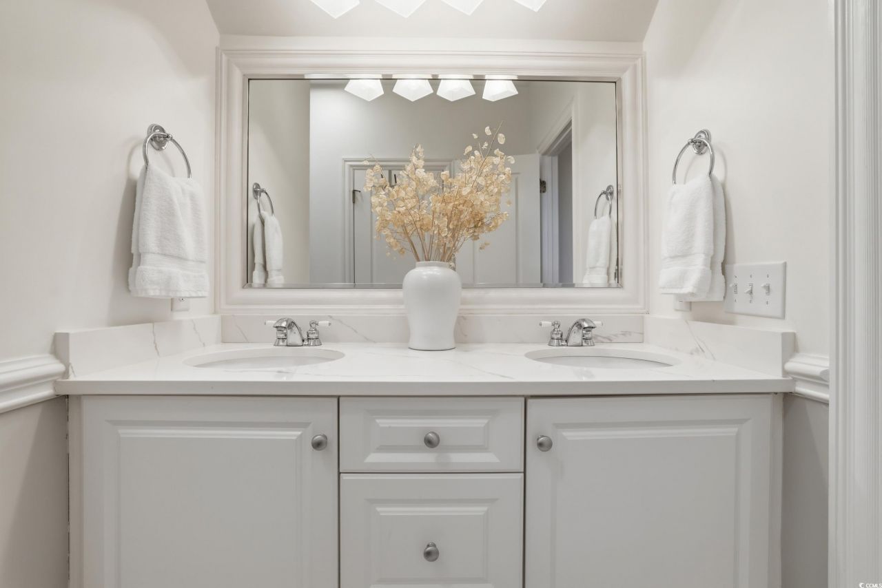 973 Doral Dr. Photo 27