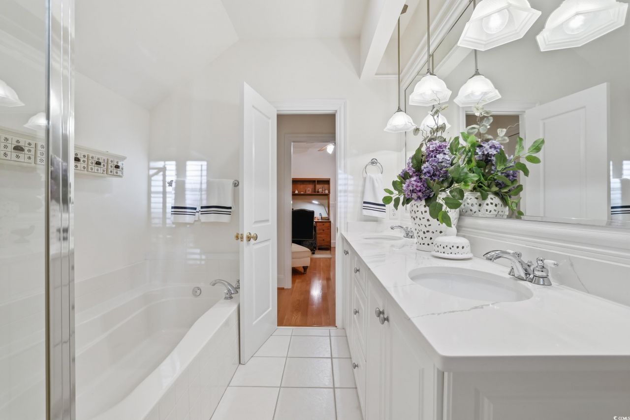 973 Doral Dr. Photo 32