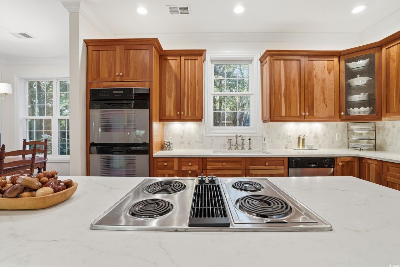 973 Doral Dr. Photo 4