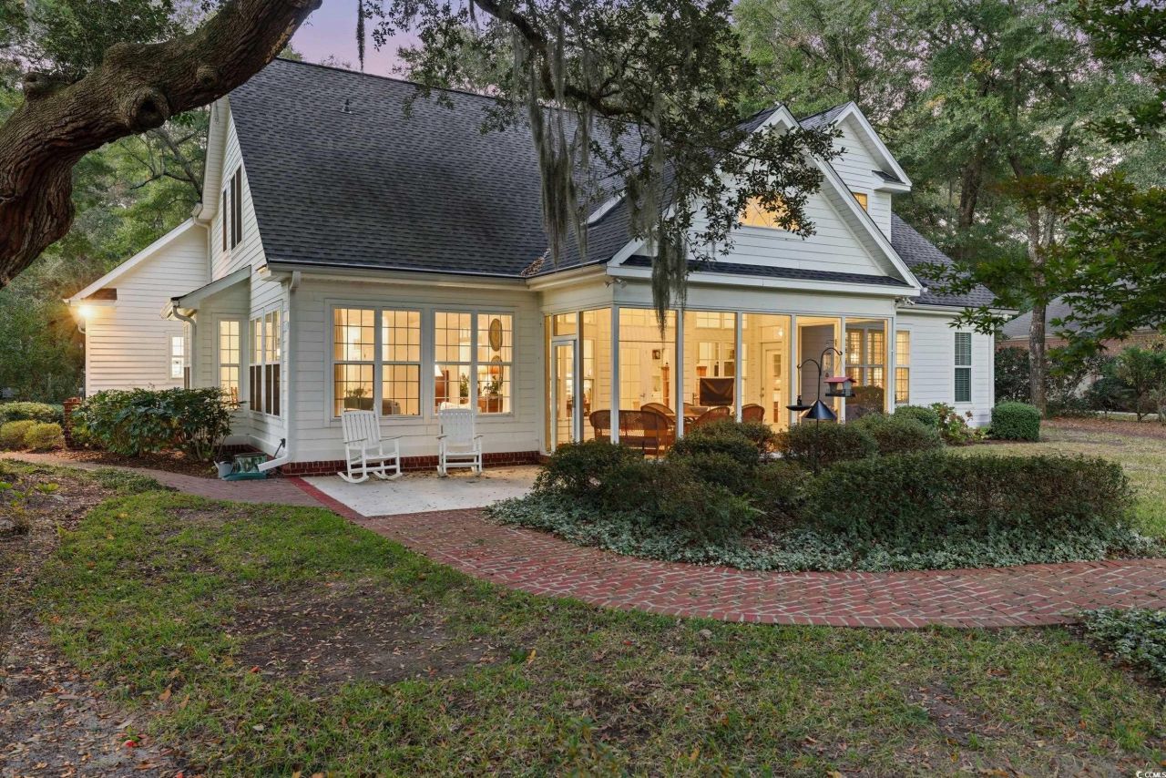 973 Doral Dr. Photo 6