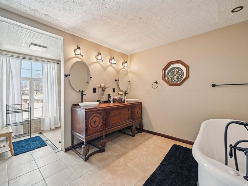11295 Pickerington Road NW, Pickerington, OH 43147 Photo 16