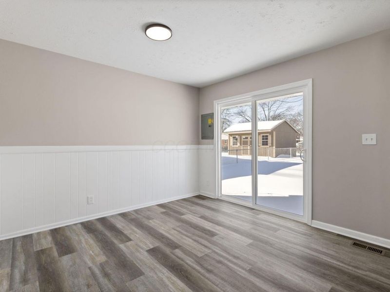 377 S Murray Hill Road, Columbus, OH 43228 Photo 11