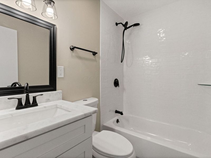 377 S Murray Hill Road, Columbus, OH 43228 Photo 16