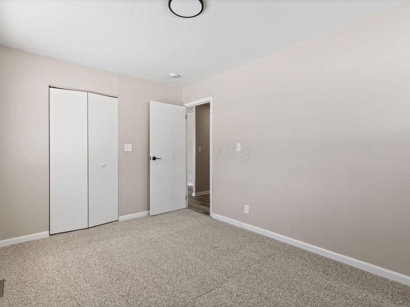 377 S Murray Hill Road, Columbus, OH 43228 Photo 18