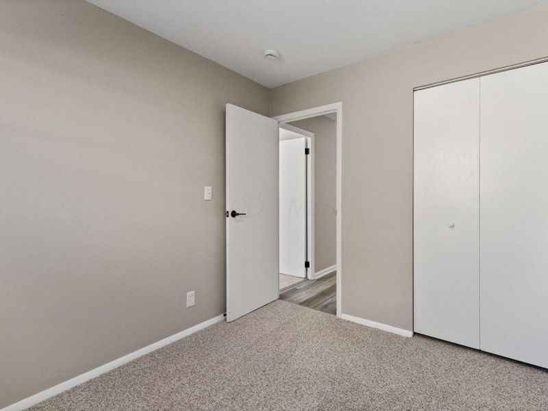 377 S Murray Hill Road, Columbus, OH 43228 Photo 20