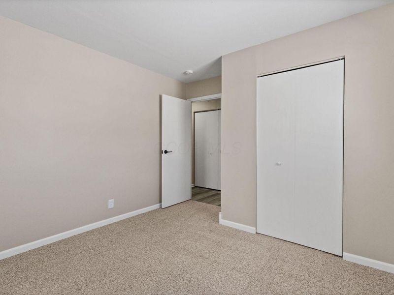 377 S Murray Hill Road, Columbus, OH 43228 Photo 24