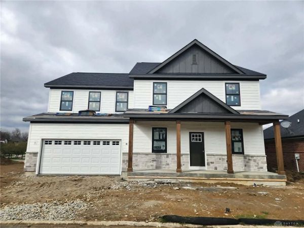 2721 Terraceview Circle, Beavercreek, OH 45431