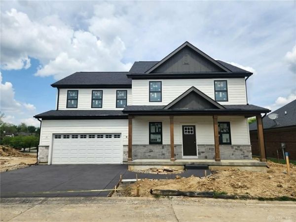 2721 Terraceview Circle, Beavercreek, OH 45431