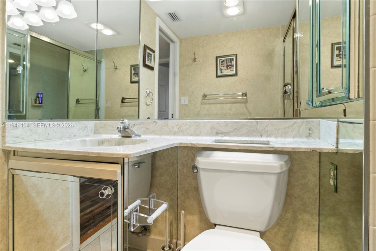 5519 Fairway Park Dr, Unit 203, Boynton Beach, FL 33437 Photo