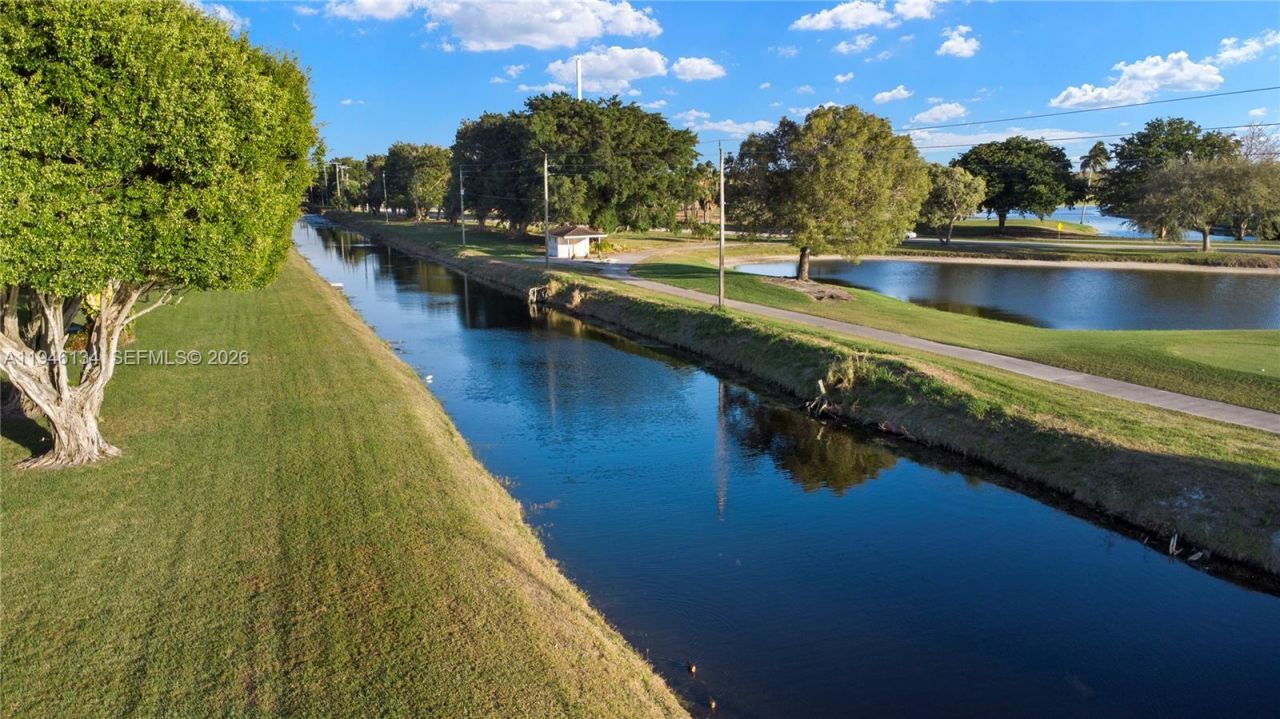 5519 Fairway Park Dr, Unit 203, Boynton Beach, FL 33437 Photo