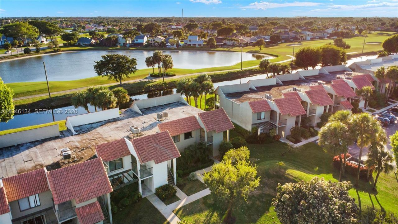 5519 Fairway Park Dr, Unit 203, Boynton Beach, FL 33437 Photo