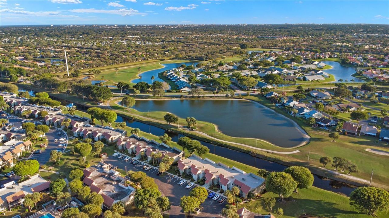 5519 Fairway Park Dr, Unit 203, Boynton Beach, FL 33437 Photo