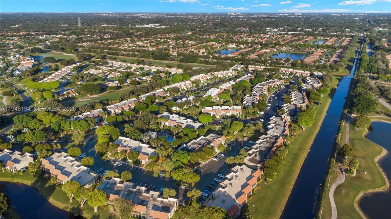 5519 Fairway Park Dr, Unit 203, Boynton Beach, FL 33437 Photo