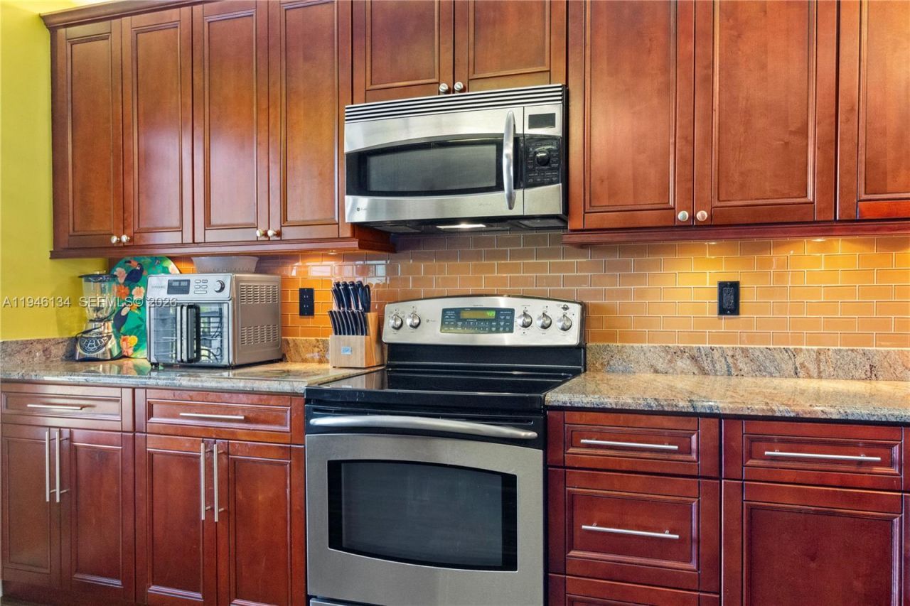 5519 Fairway Park Dr, Unit 203, Boynton Beach, FL 33437 Photo