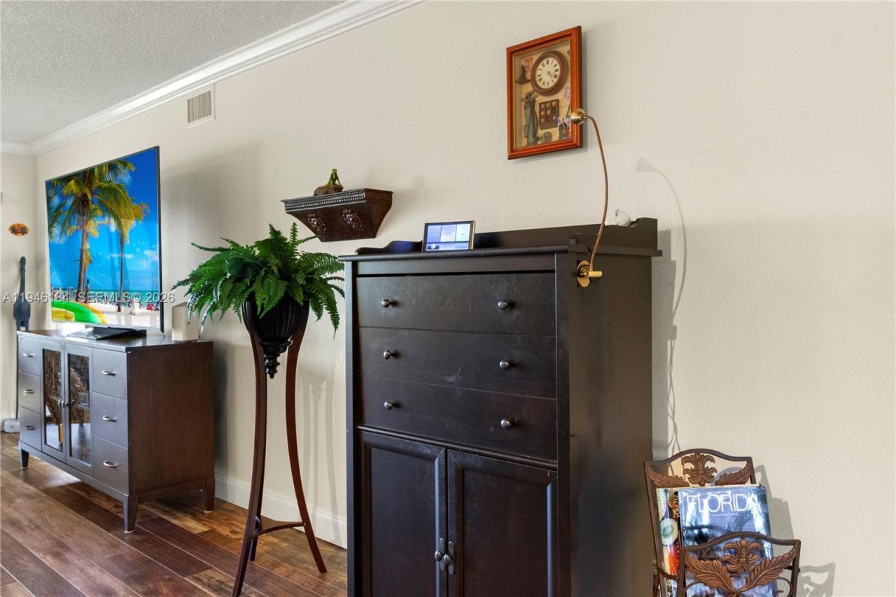 5519 Fairway Park Dr, Unit 203, Boynton Beach, FL 33437 Photo