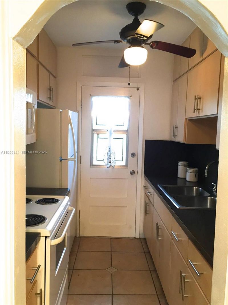 1475 NE 125th Ter, Unit 510B, North Miami, FL 33161 Photo