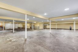 4662 Rivers Avenue photo 4