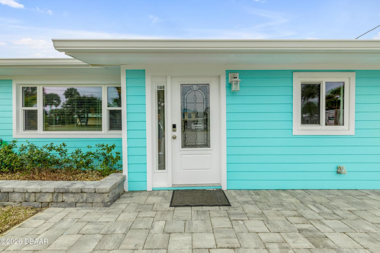 921 E 2nd Avenue, New Smyrna Beach, FL 32169 Photo